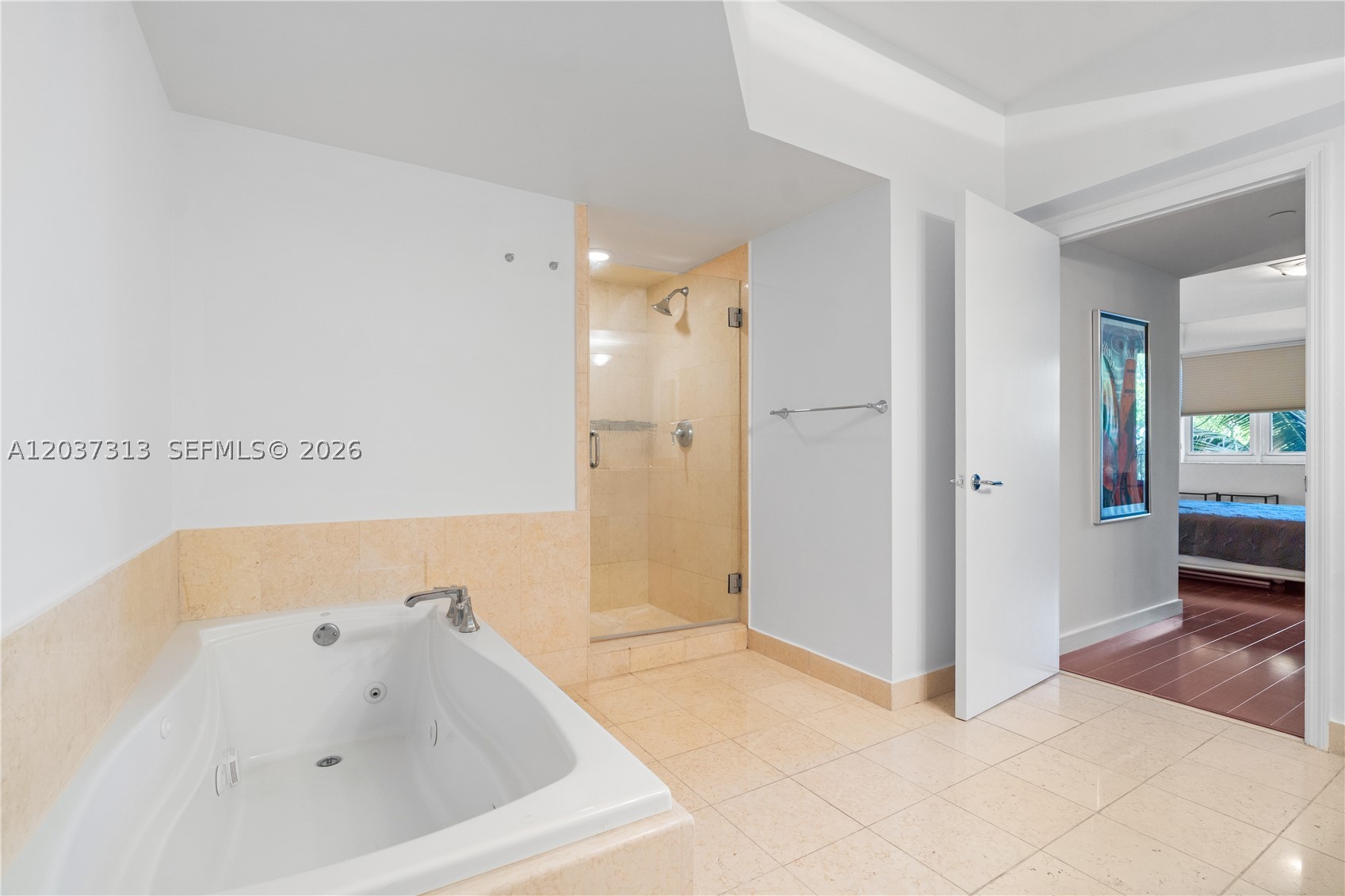 20000 E Country Club Dr #306, Aventura FL 33180