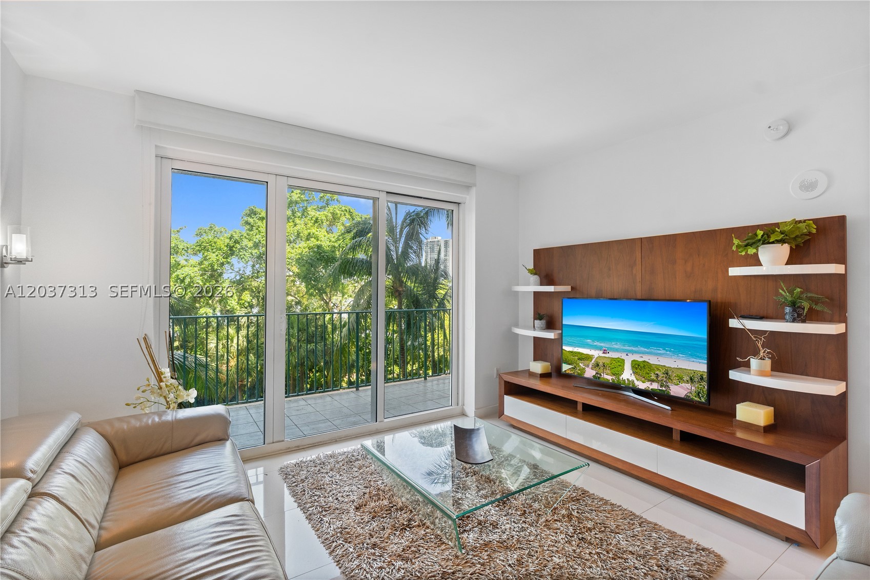 20000 E Country Club Dr #306, Aventura FL 33180