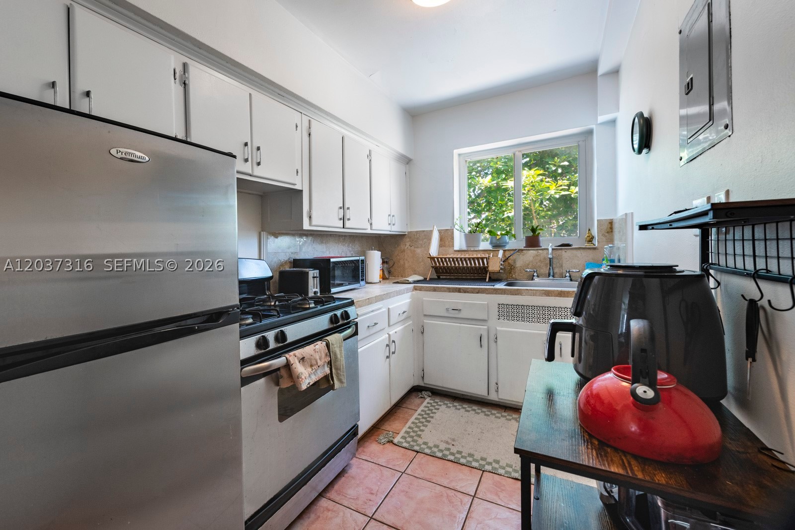 6941 Bay Dr #B3, Miami Beach FL 33141