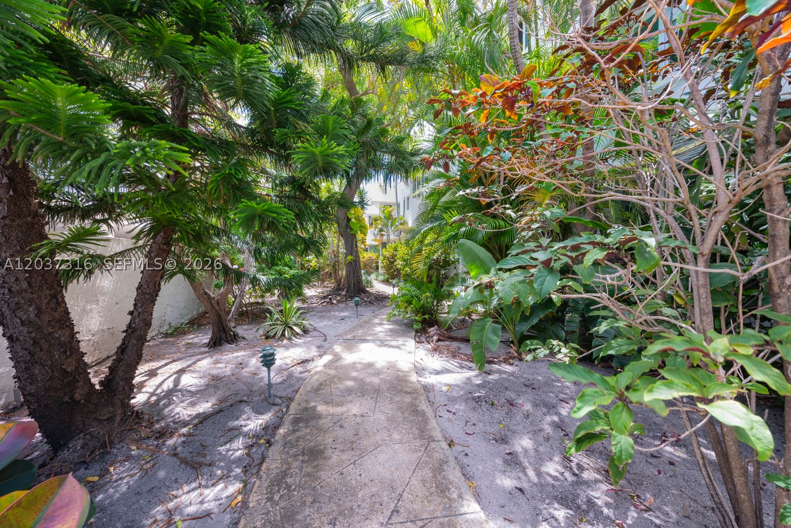 6941 Bay Dr #B3, Miami Beach FL 33141