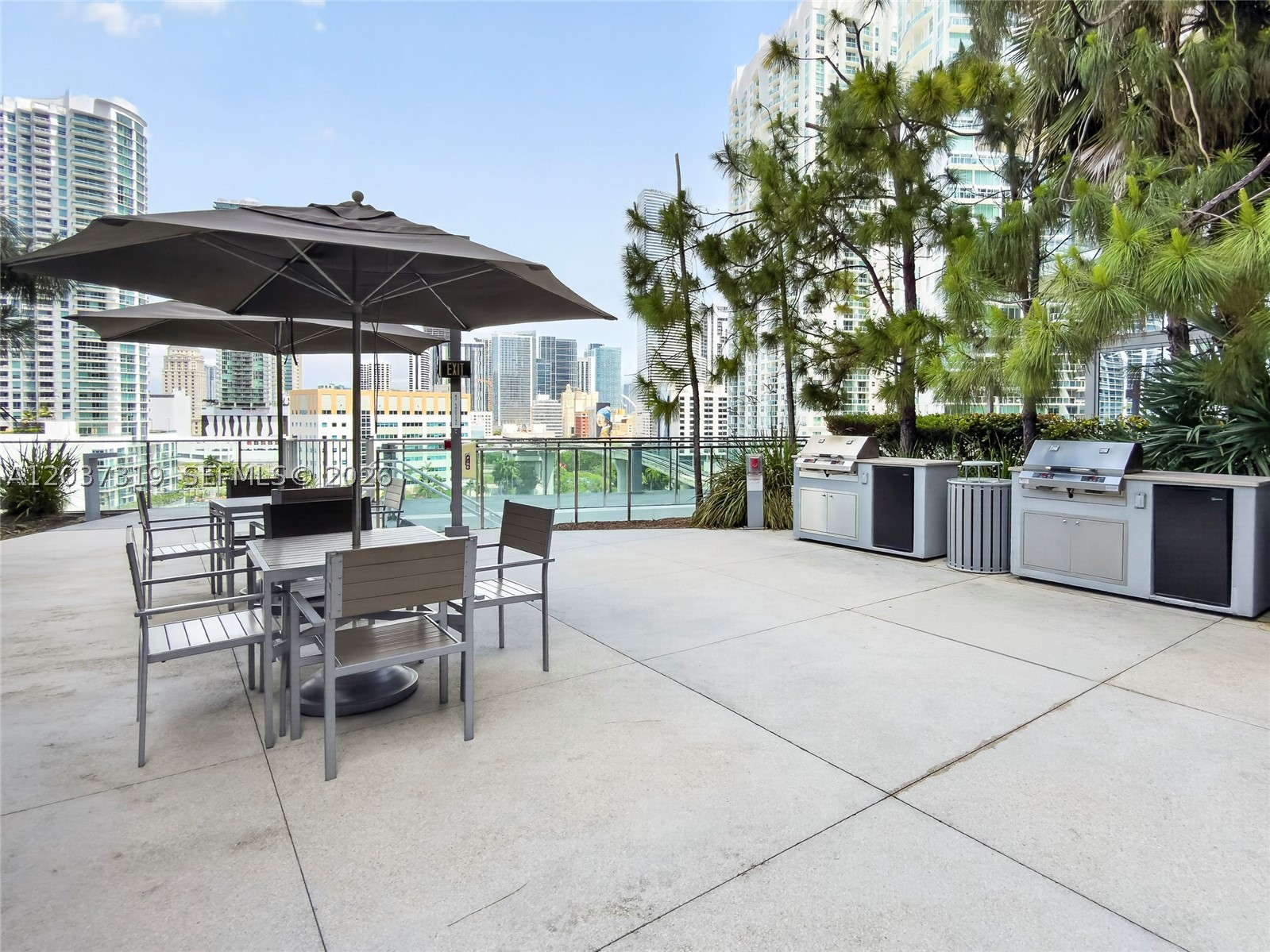 68 SE 6th St #3506, Miami FL 33131