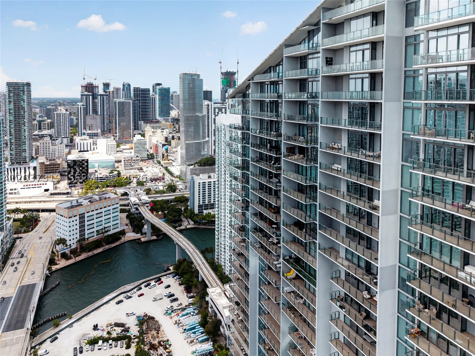 68 SE 6th St #3506, Miami FL 33131