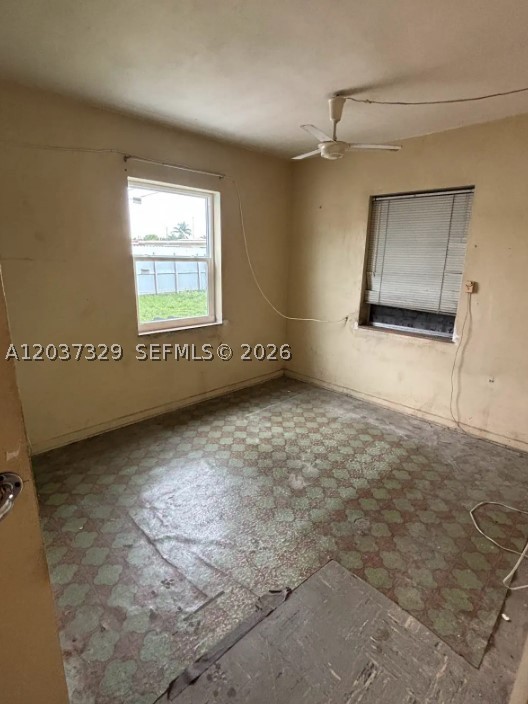11410 SW 44th St, Miami FL 33165