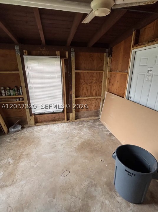 11410 SW 44th St, Miami FL 33165