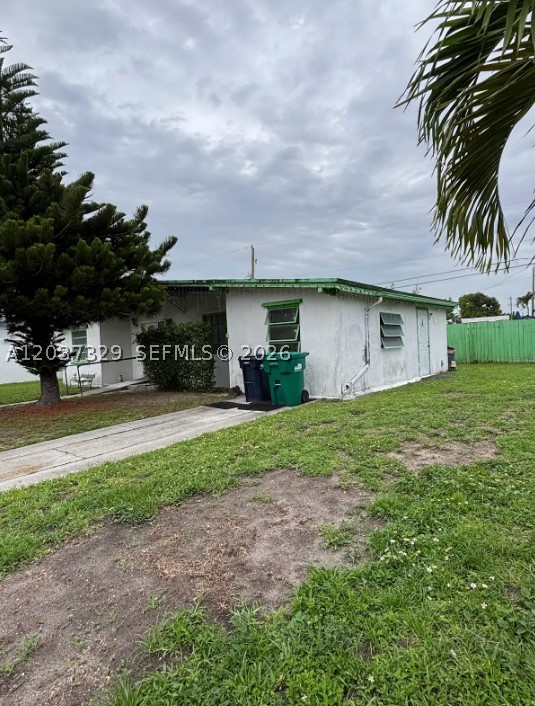 11410 SW 44th St, Miami FL 33165