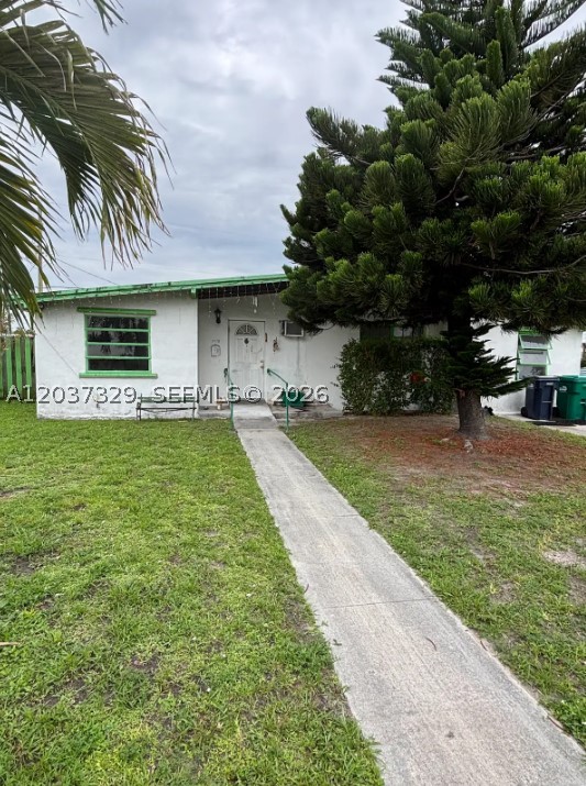 11410 SW 44th St, Miami FL 33165