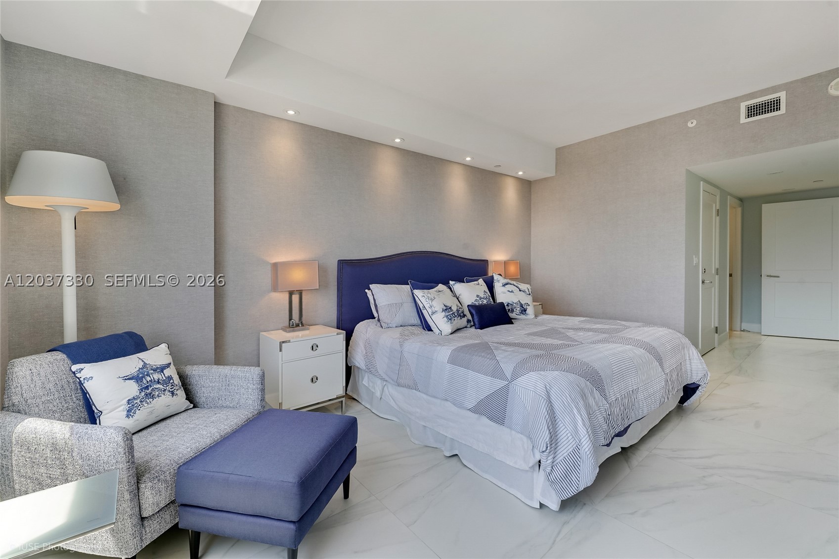 201 Crandon Blvd #833, Key Biscayne FL 33149