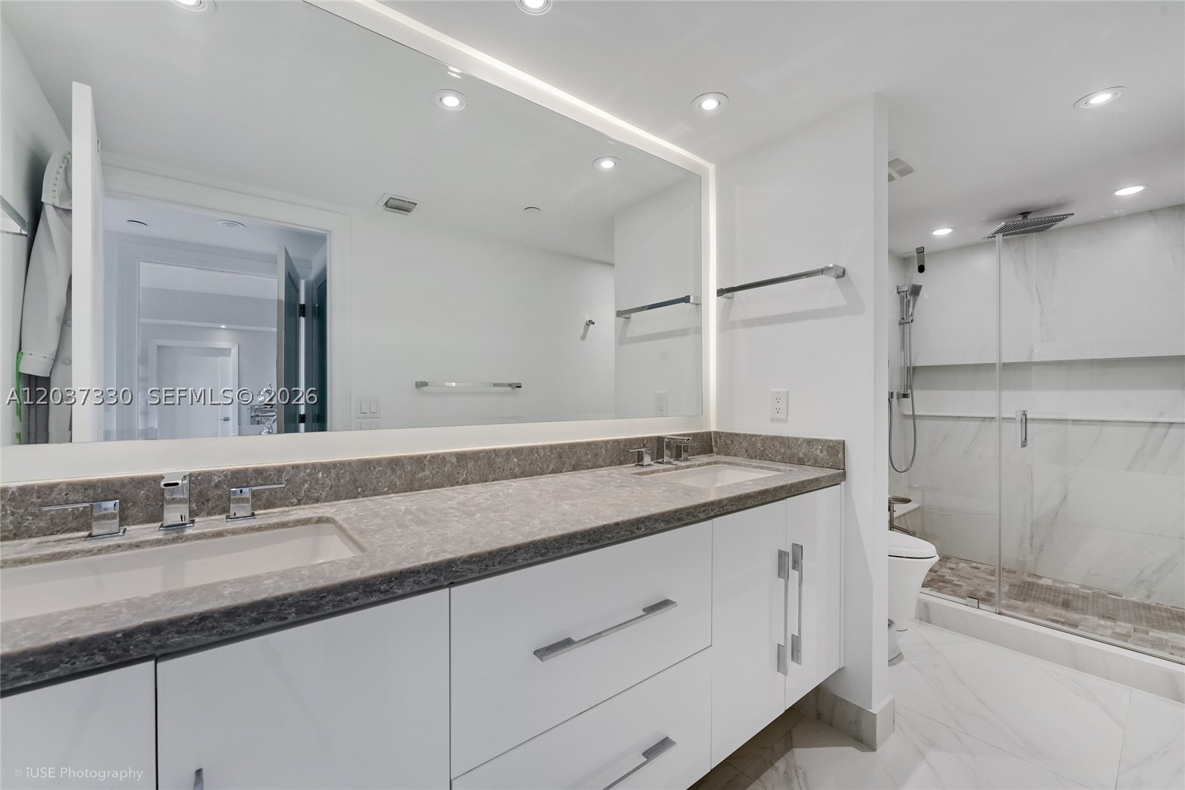 201 Crandon Blvd #833, Key Biscayne FL 33149