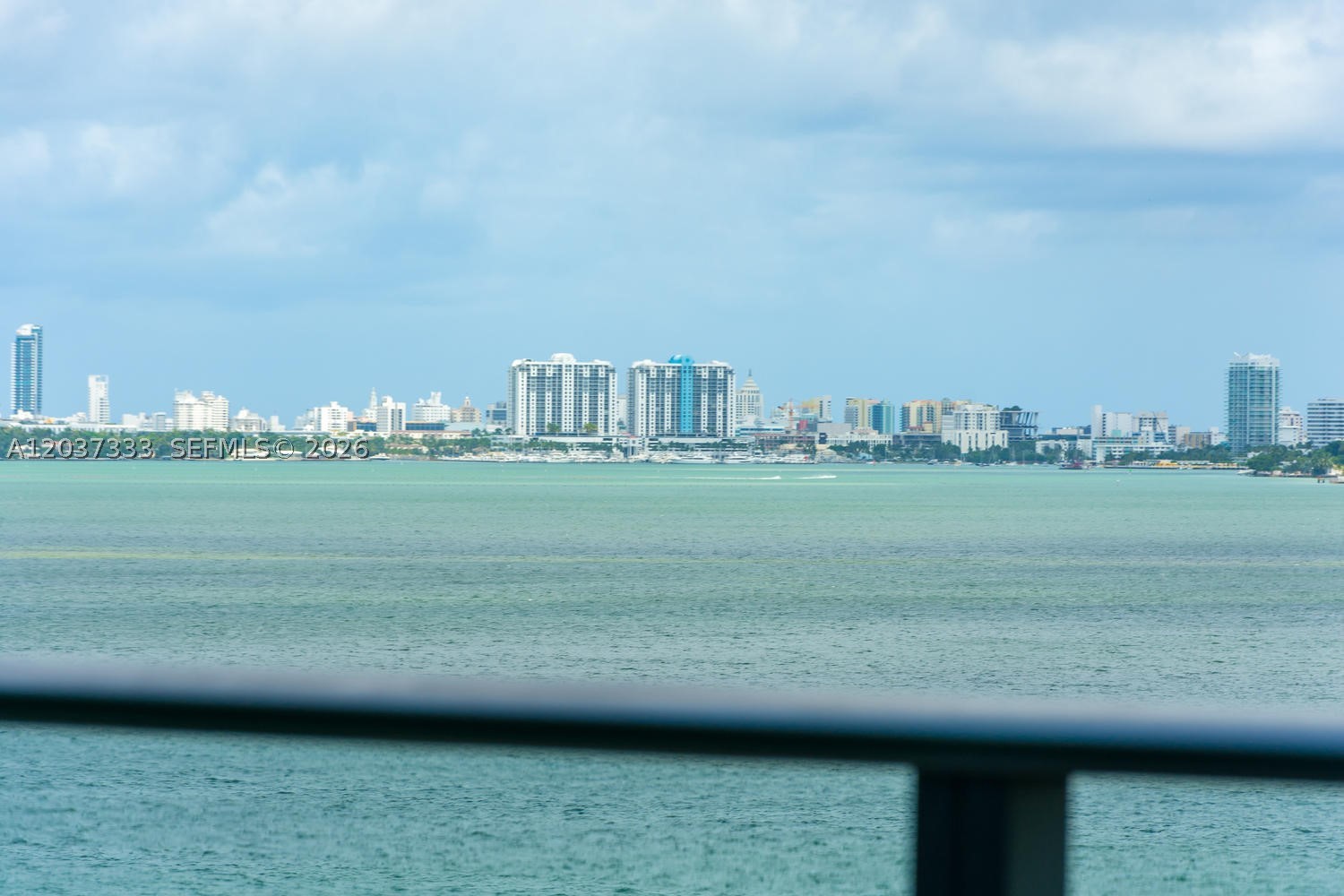 650 NE 32nd St #805, Miami FL 33137