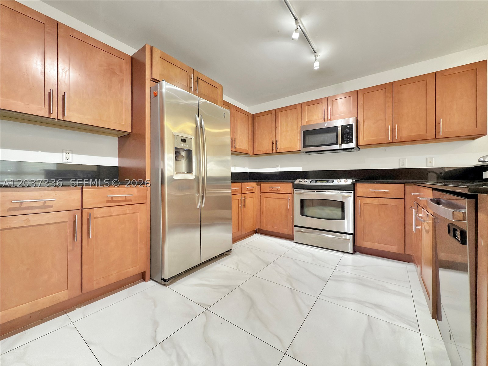 8390 SW 72 #106, Miami FL 33143