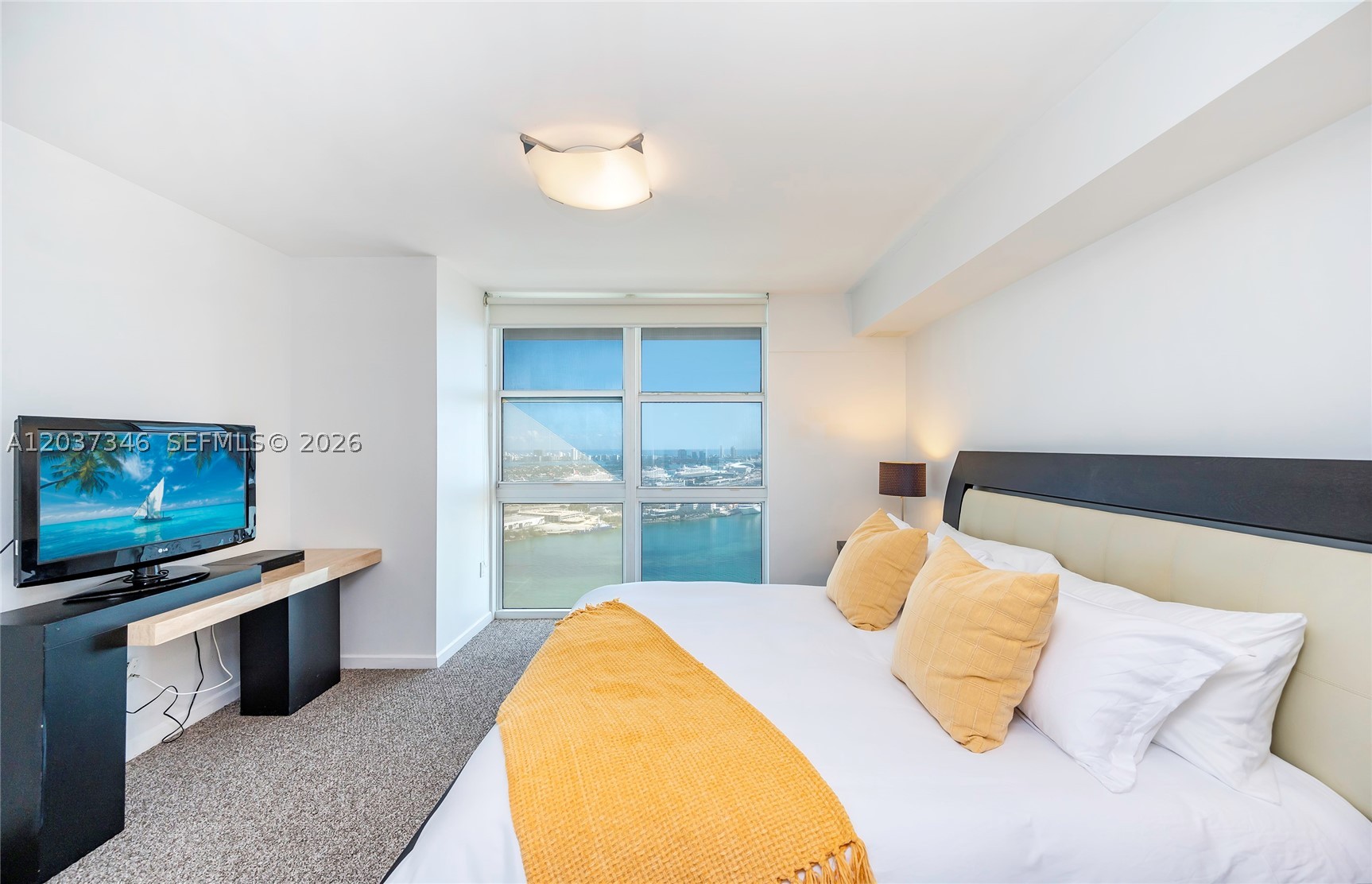 50 Biscayne Blvd #4104, Miami FL 33132