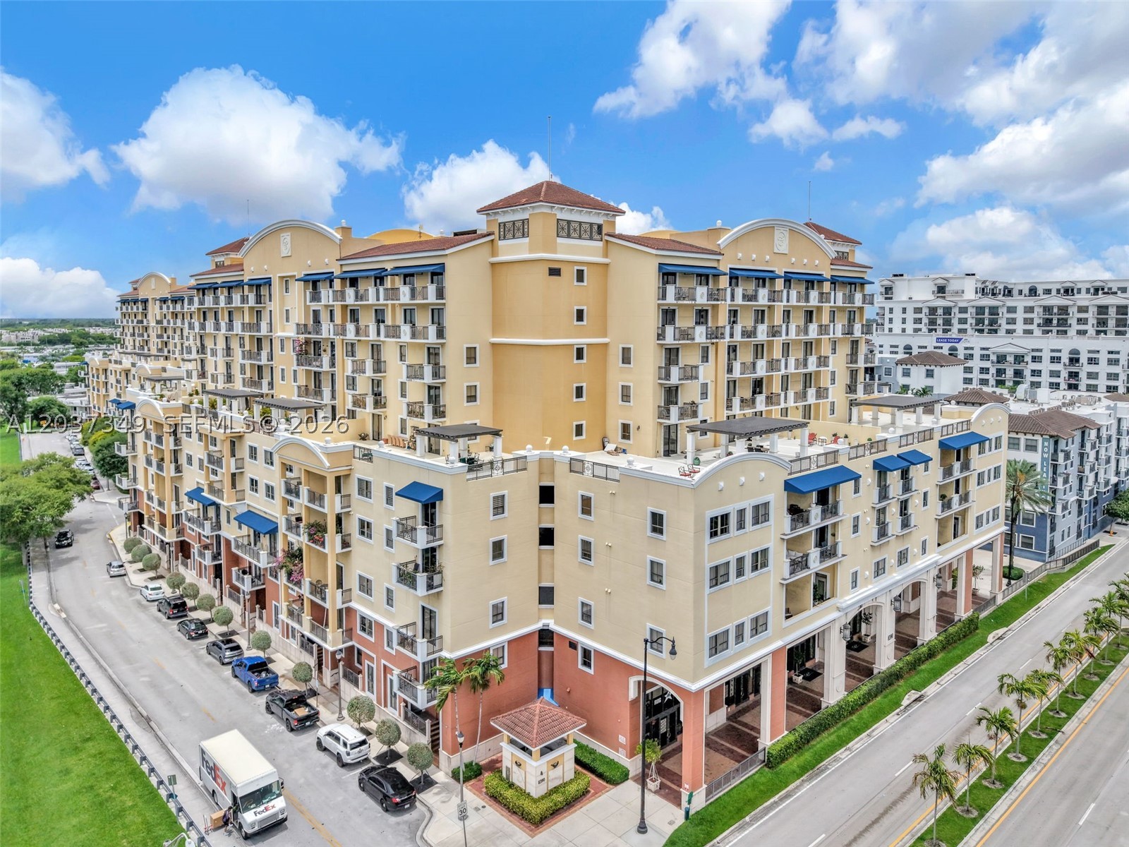 8390 SW 72nd Ave #905, Miami FL 33143