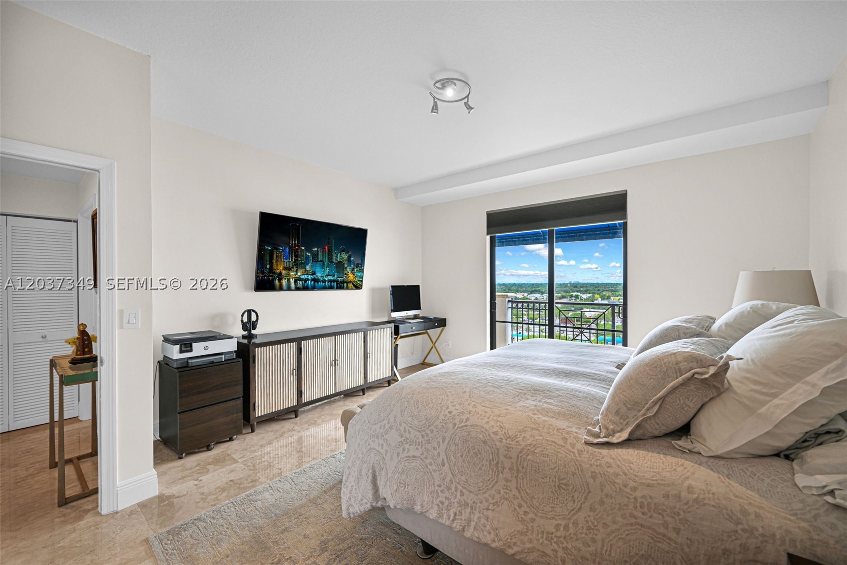 8390 SW 72nd Ave #905, Miami FL 33143