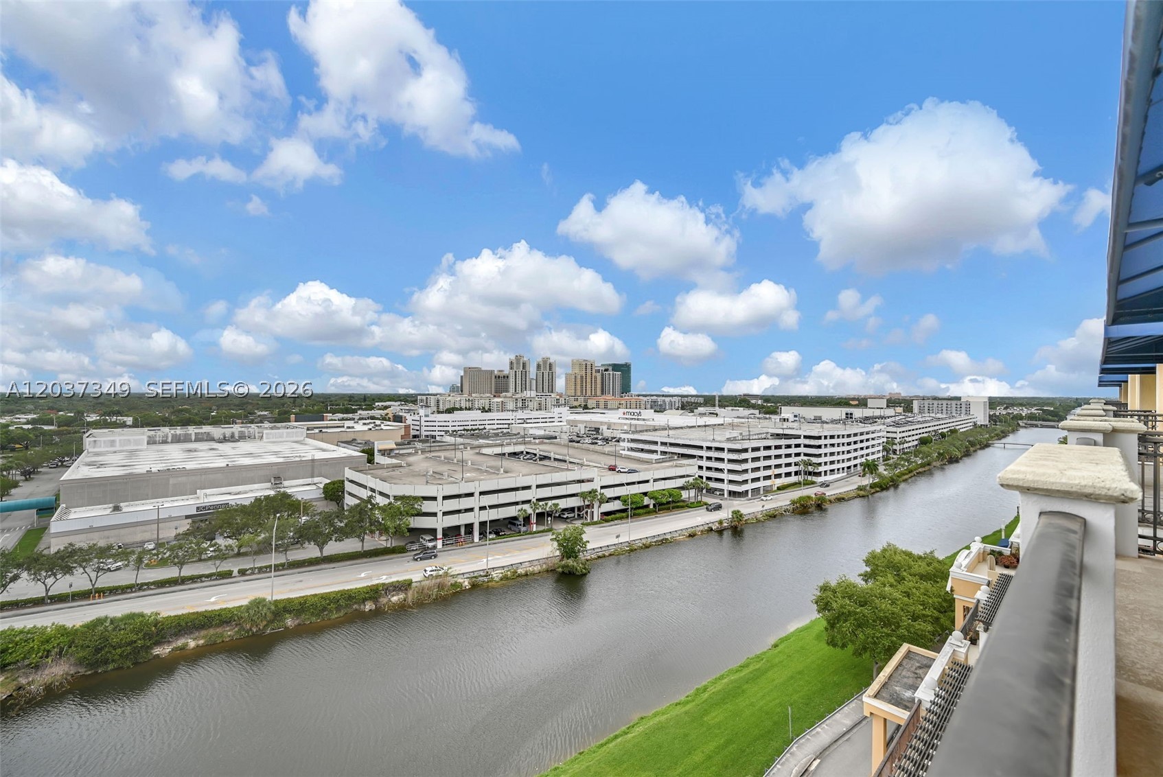 8390 SW 72nd Ave #905, Miami FL 33143