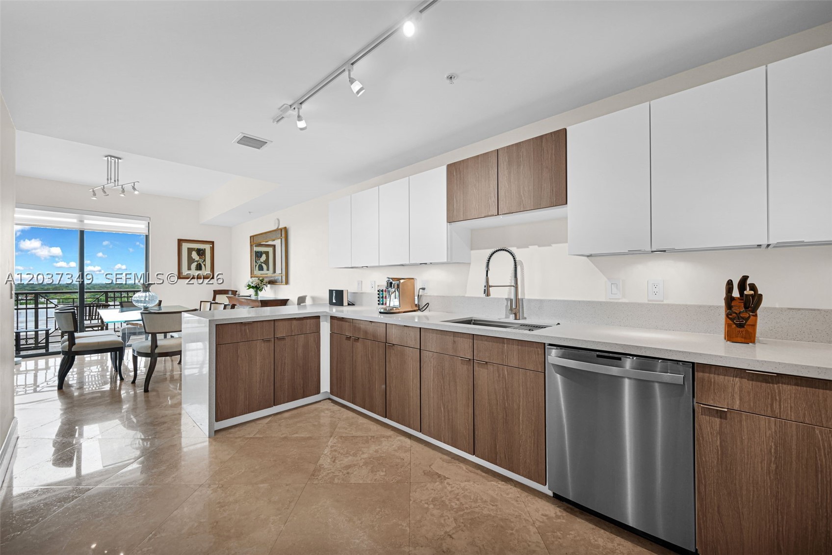 8390 SW 72nd Ave #905, Miami FL 33143