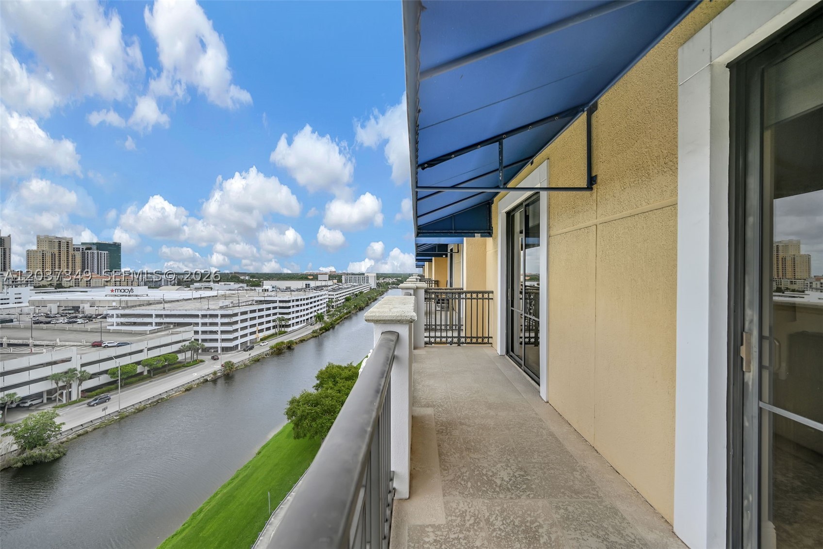 8390 SW 72nd Ave #905, Miami FL 33143