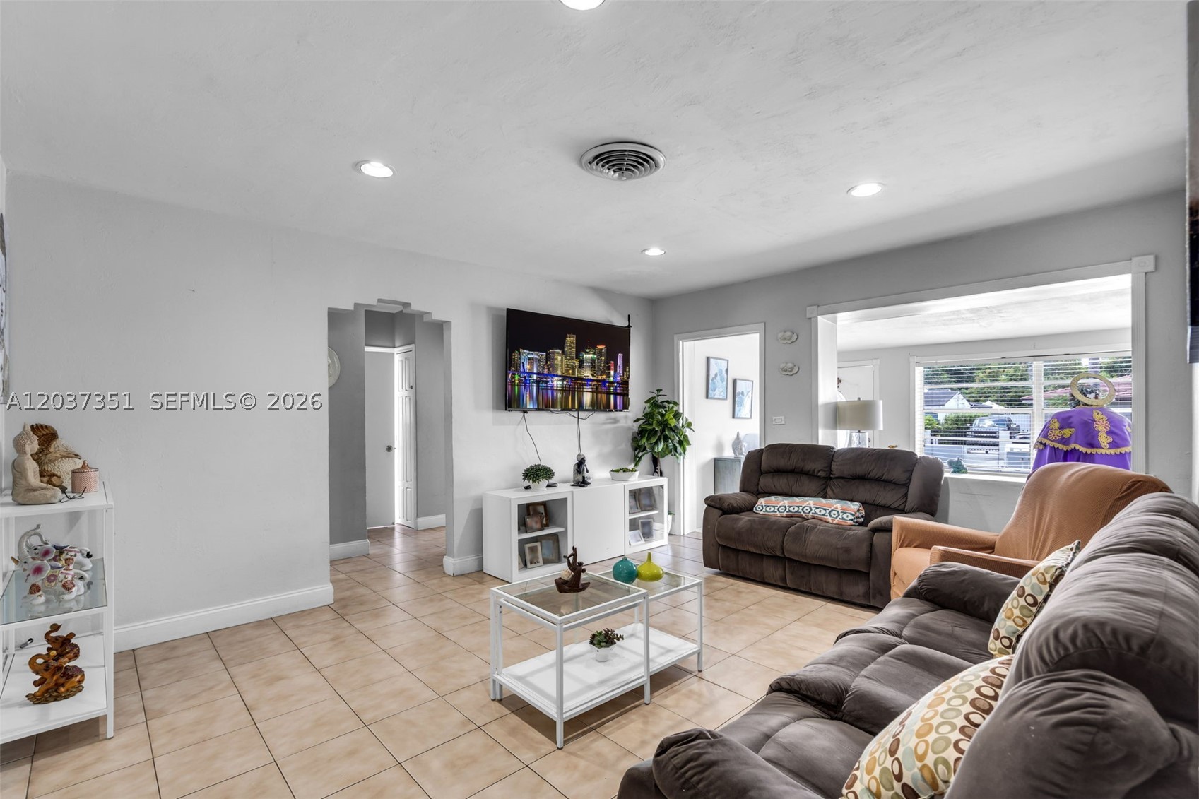 2355 SW 1st St, Miami FL 33135