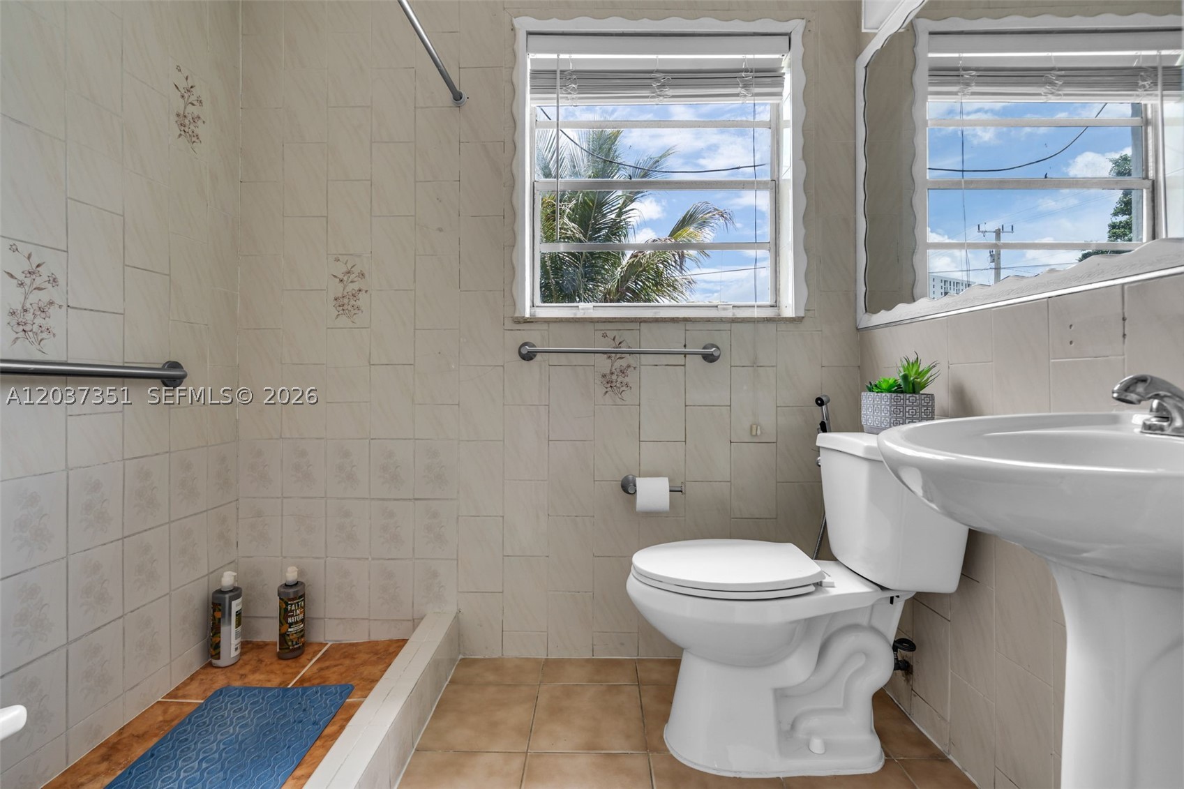 2355 SW 1st St, Miami FL 33135