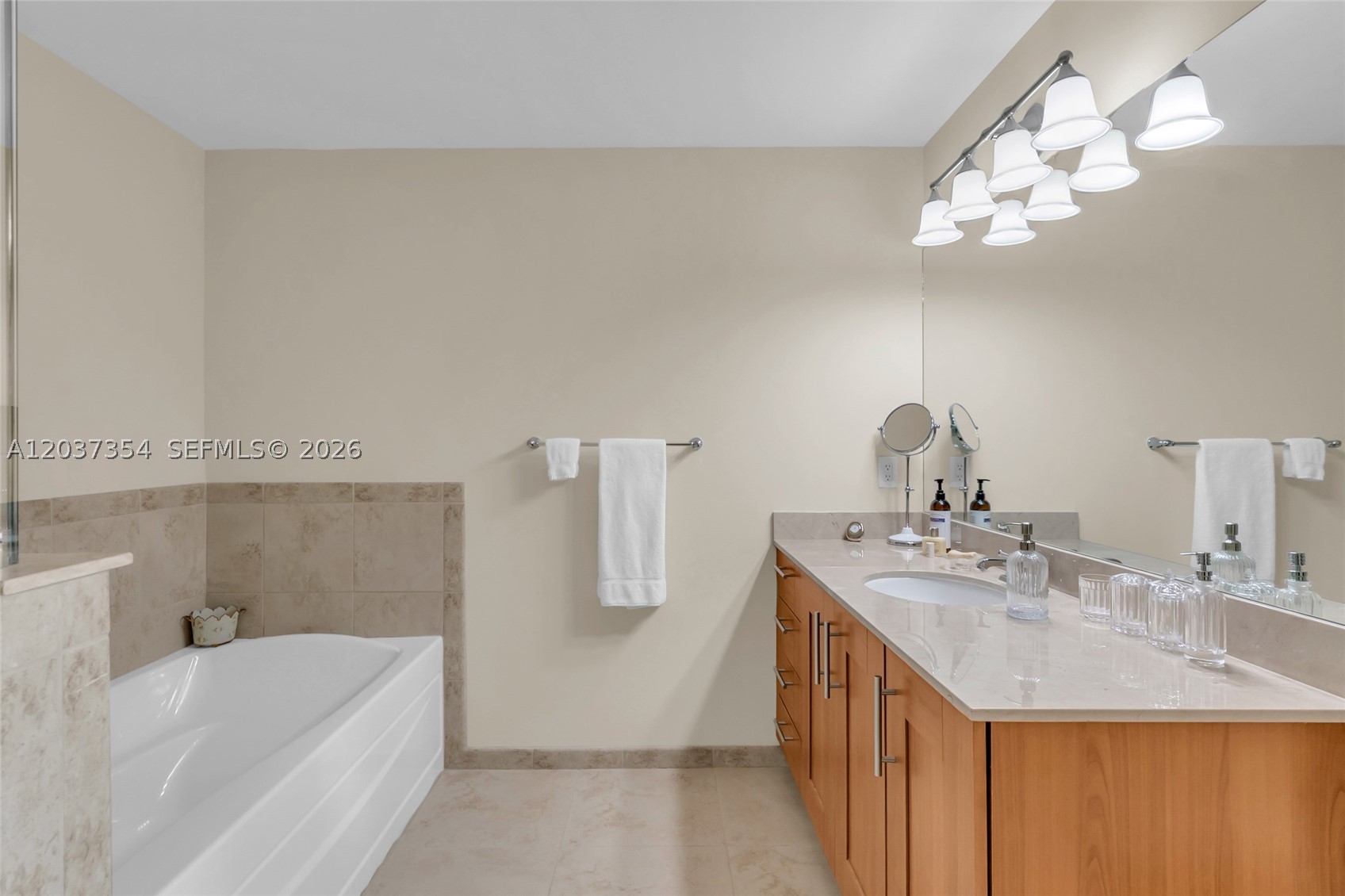 1300 Ponce De Leon Blvd #503, Coral Gables FL 33134