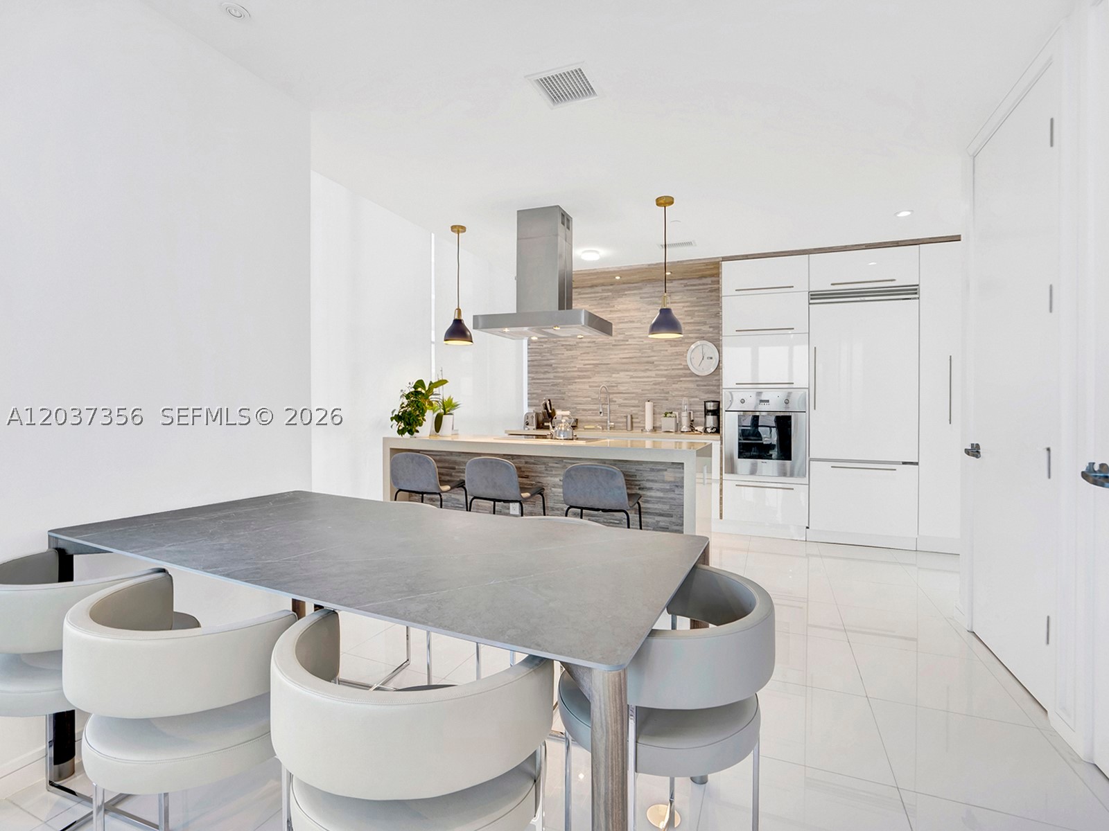1100 Biscayne Blvd #4001, Miami FL 33132
