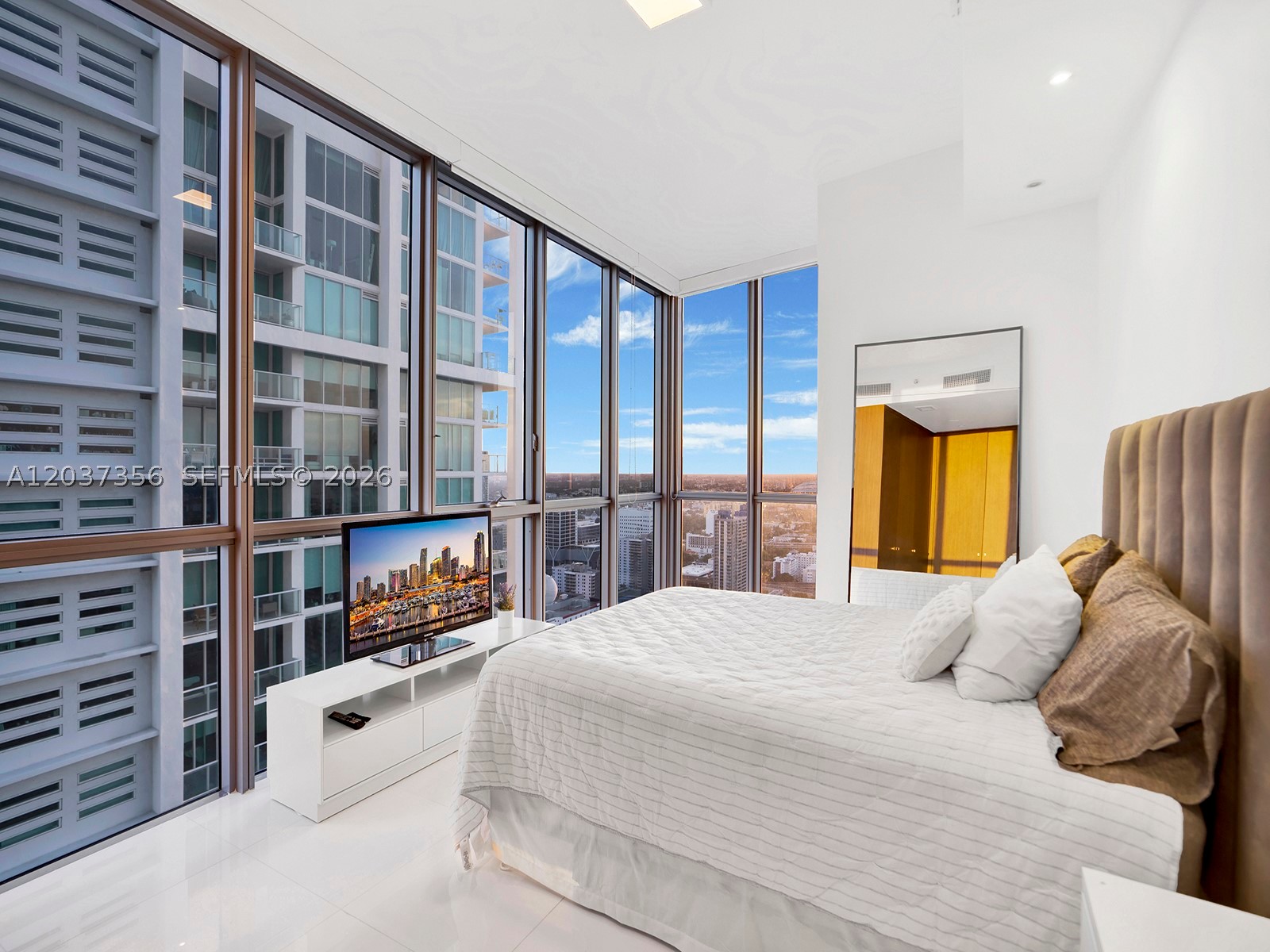 1100 Biscayne Blvd #4001, Miami FL 33132