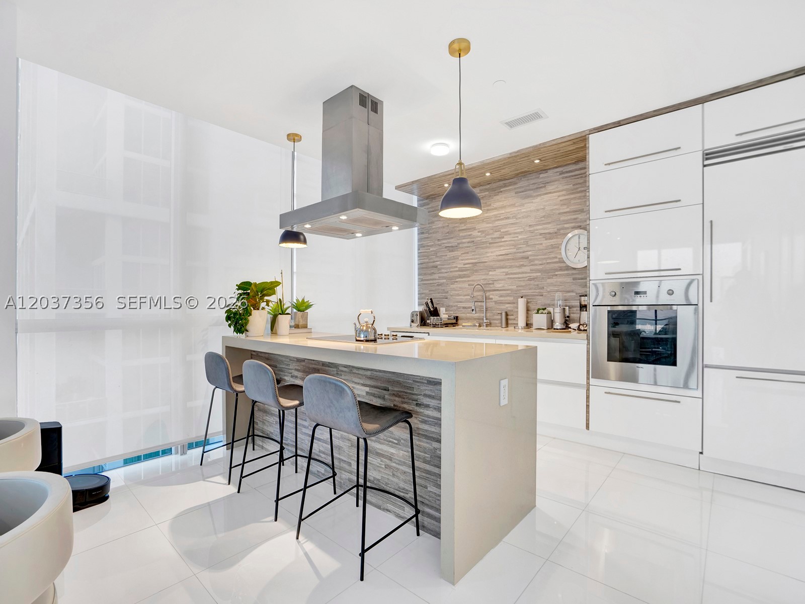 1100 Biscayne Blvd #4001, Miami FL 33132