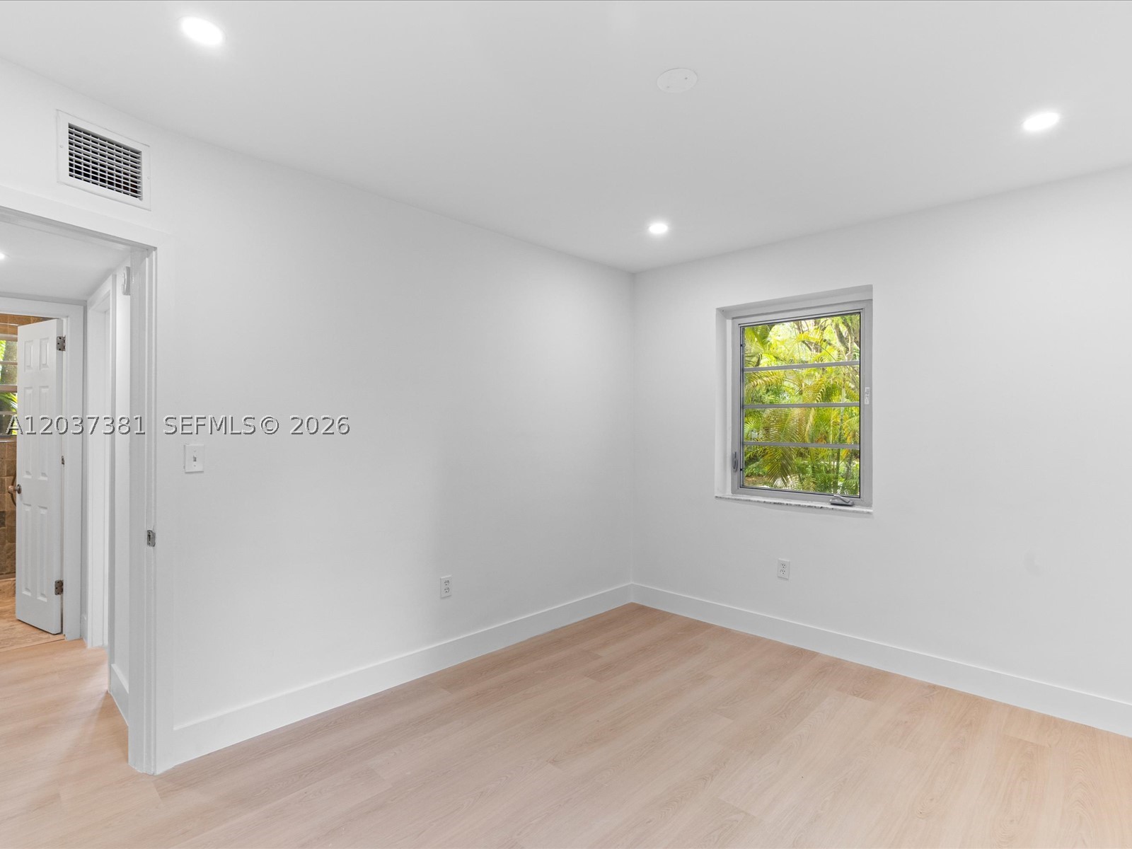 5625 SW 80th St #113B, Miami FL 33143