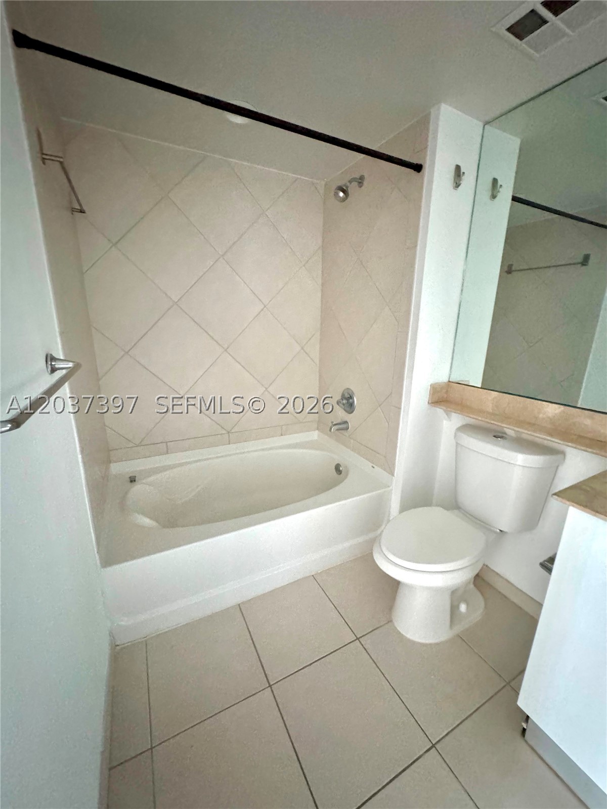 325 S Biscayne Blvd #1116, Miami FL 33131