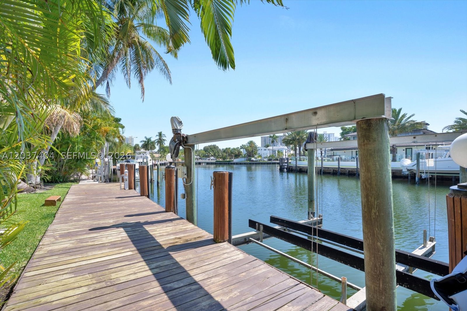 431 Layne Blvd, Hallandale Beach FL 33009