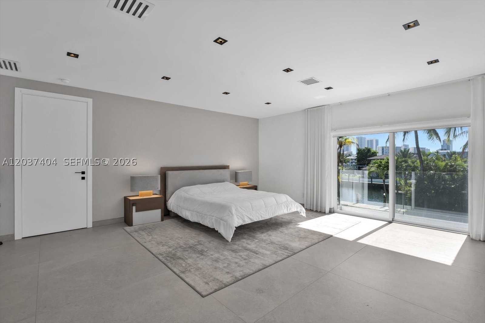 431 Layne Blvd, Hallandale Beach FL 33009