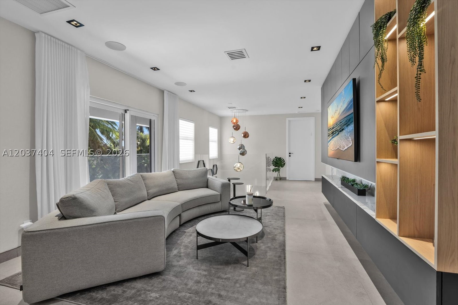 431 Layne Blvd, Hallandale Beach FL 33009