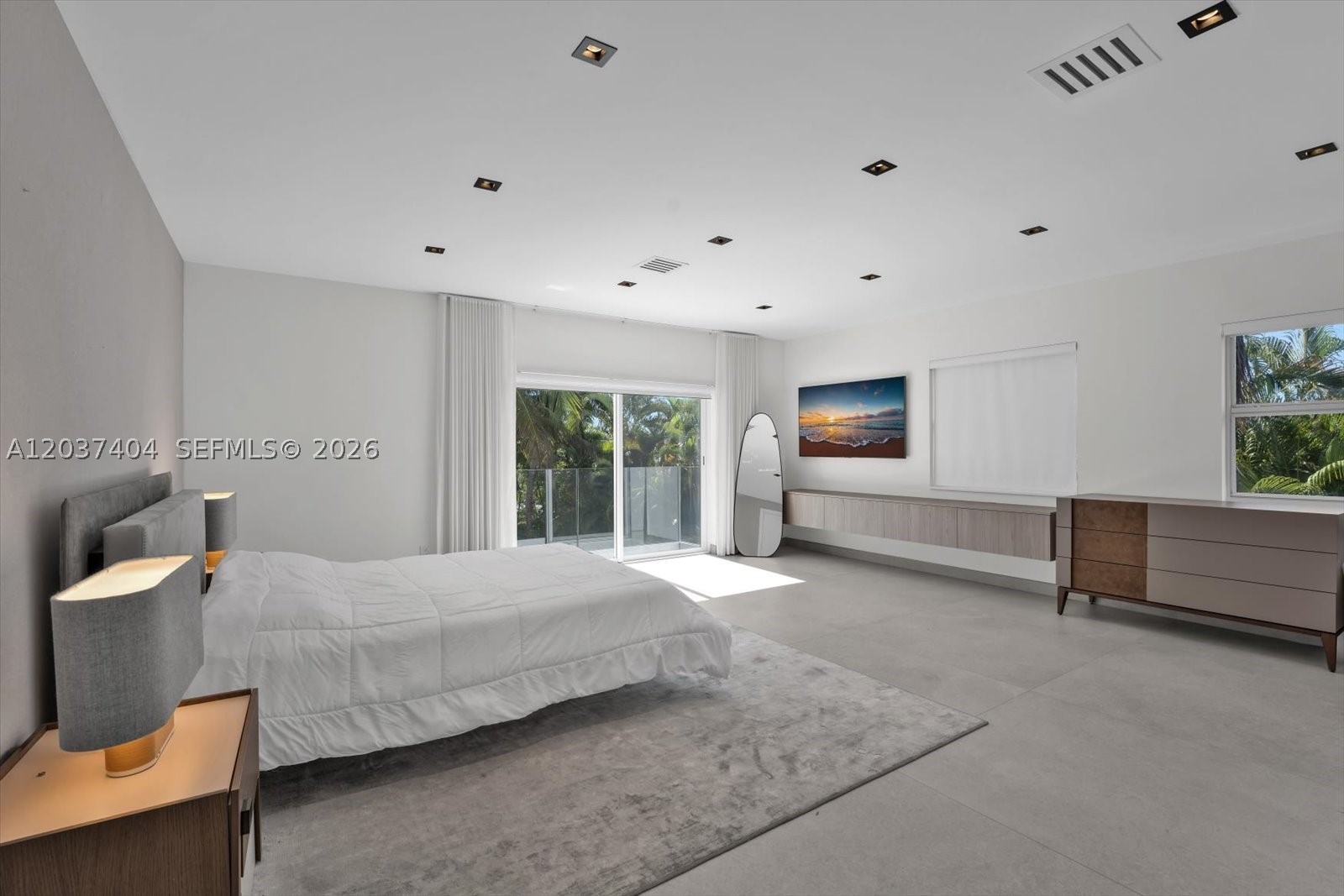 431 Layne Blvd, Hallandale Beach FL 33009
