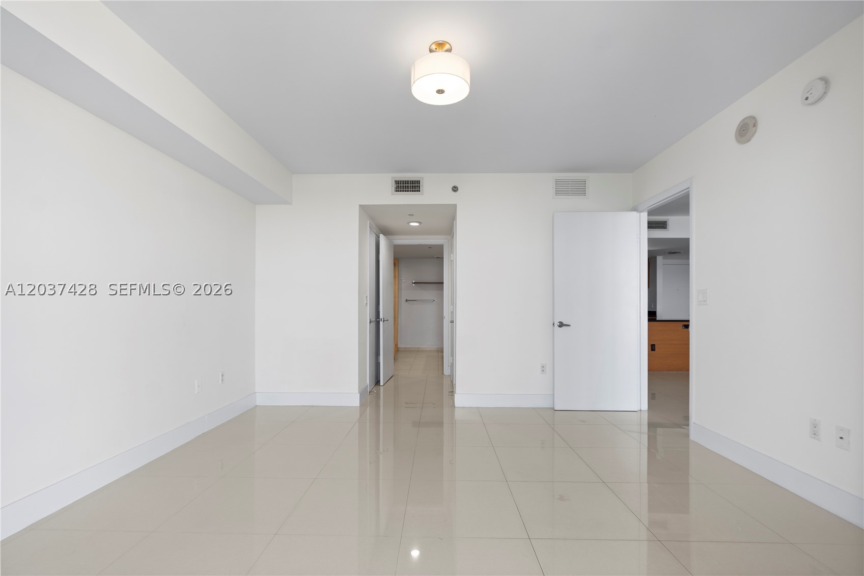 50 Biscayne Blvd #2604, Miami FL 33132