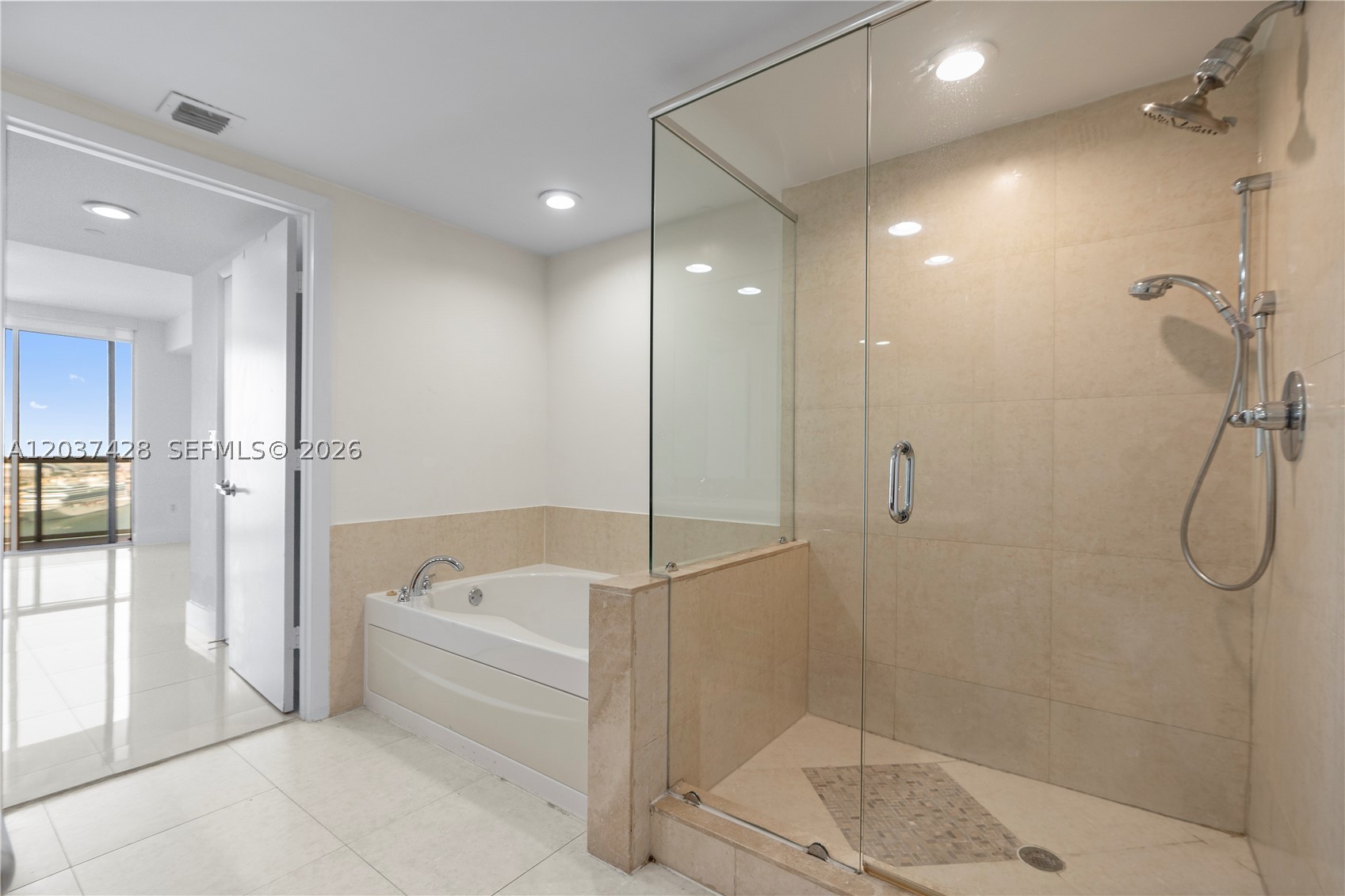 50 Biscayne Blvd #2604, Miami FL 33132