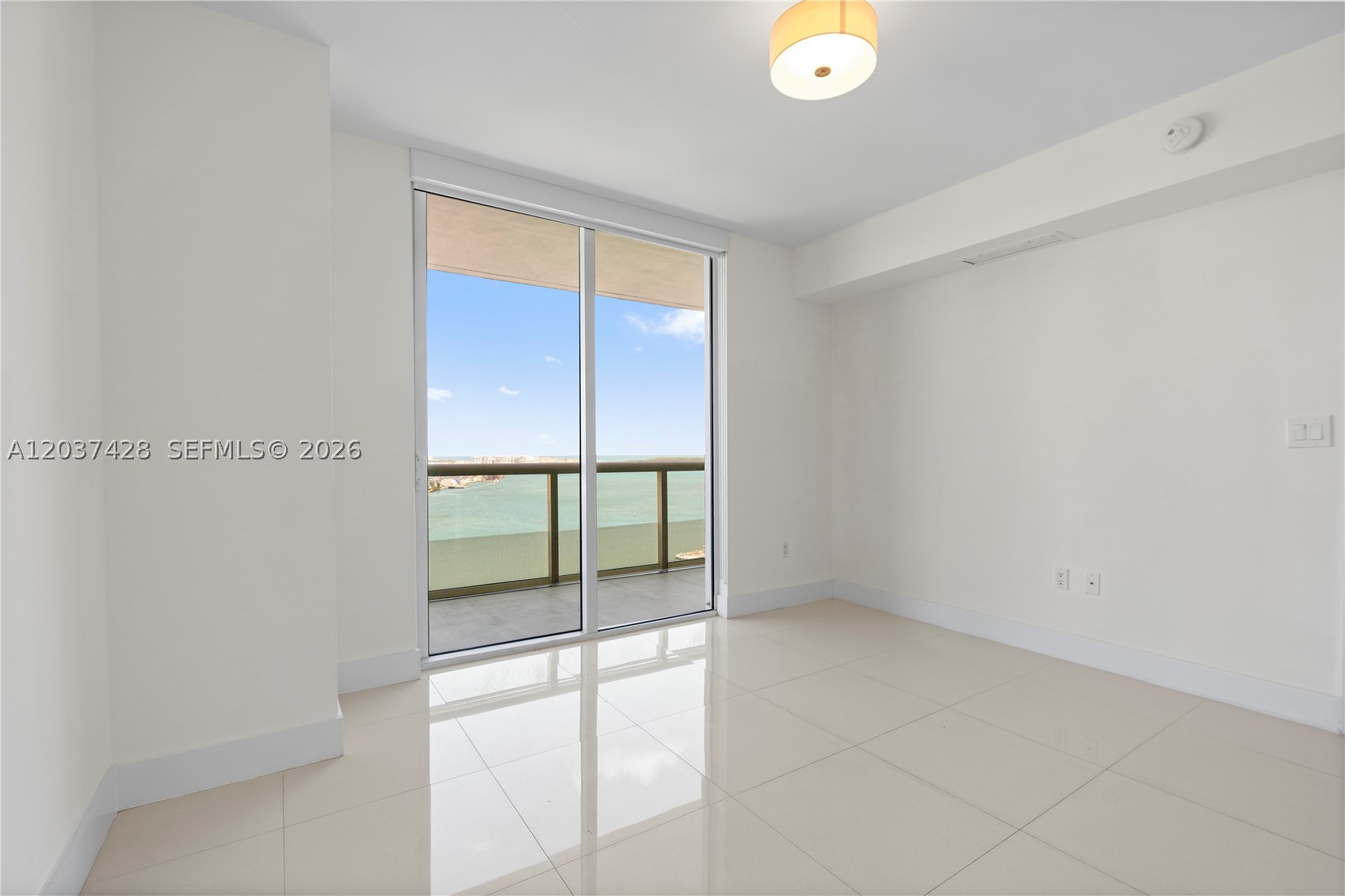 50 Biscayne Blvd #2604, Miami FL 33132