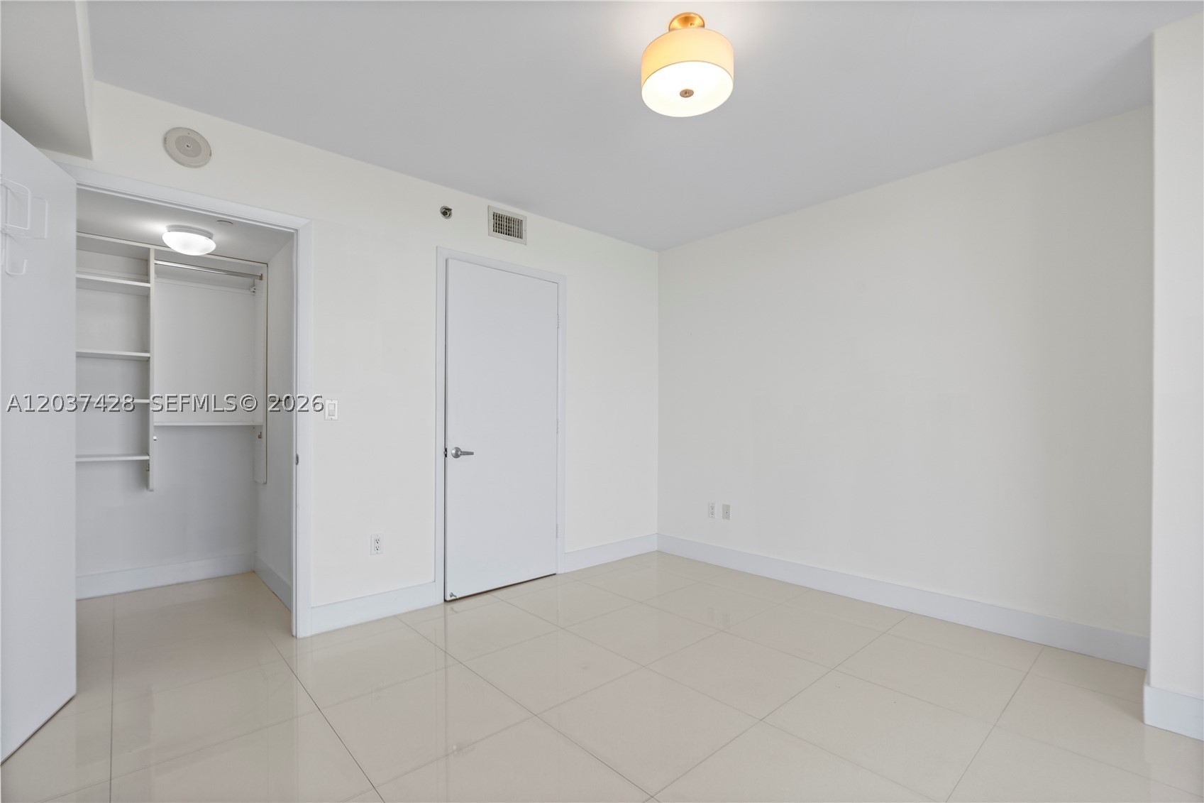50 Biscayne Blvd #2604, Miami FL 33132