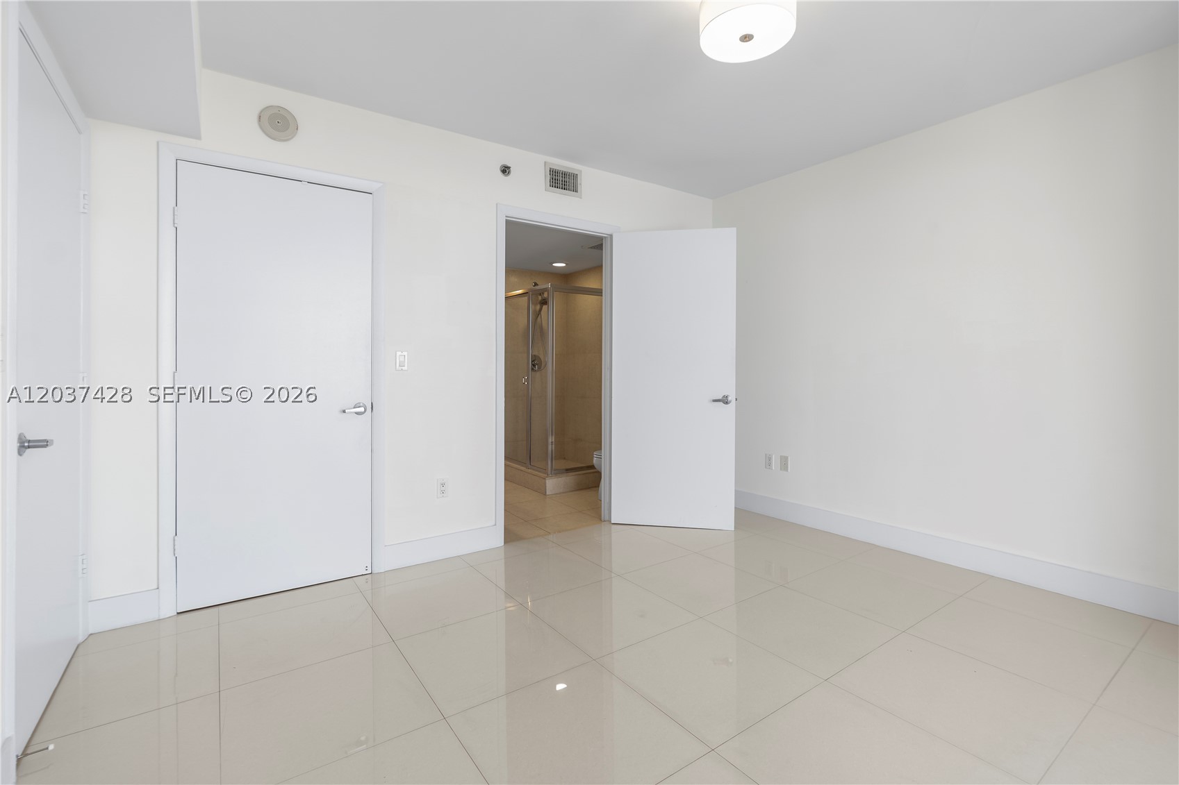 50 Biscayne Blvd #2604, Miami FL 33132