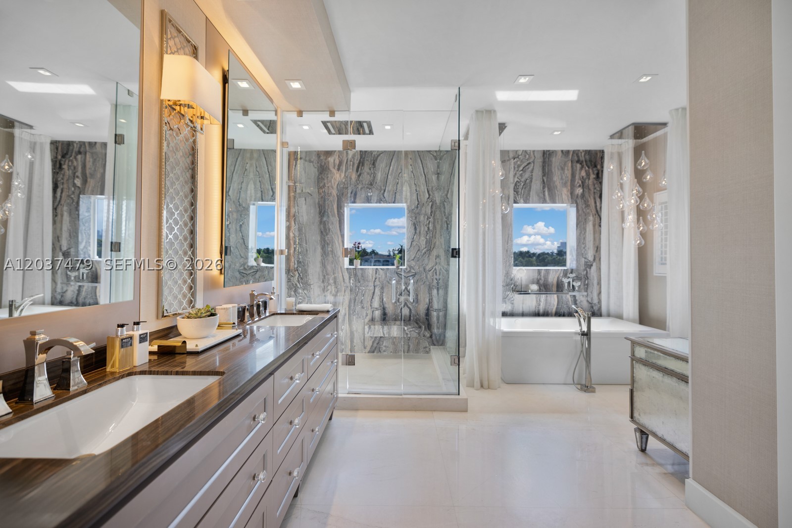 176 S Hibiscus Drive, Miami Beach FL 33139
