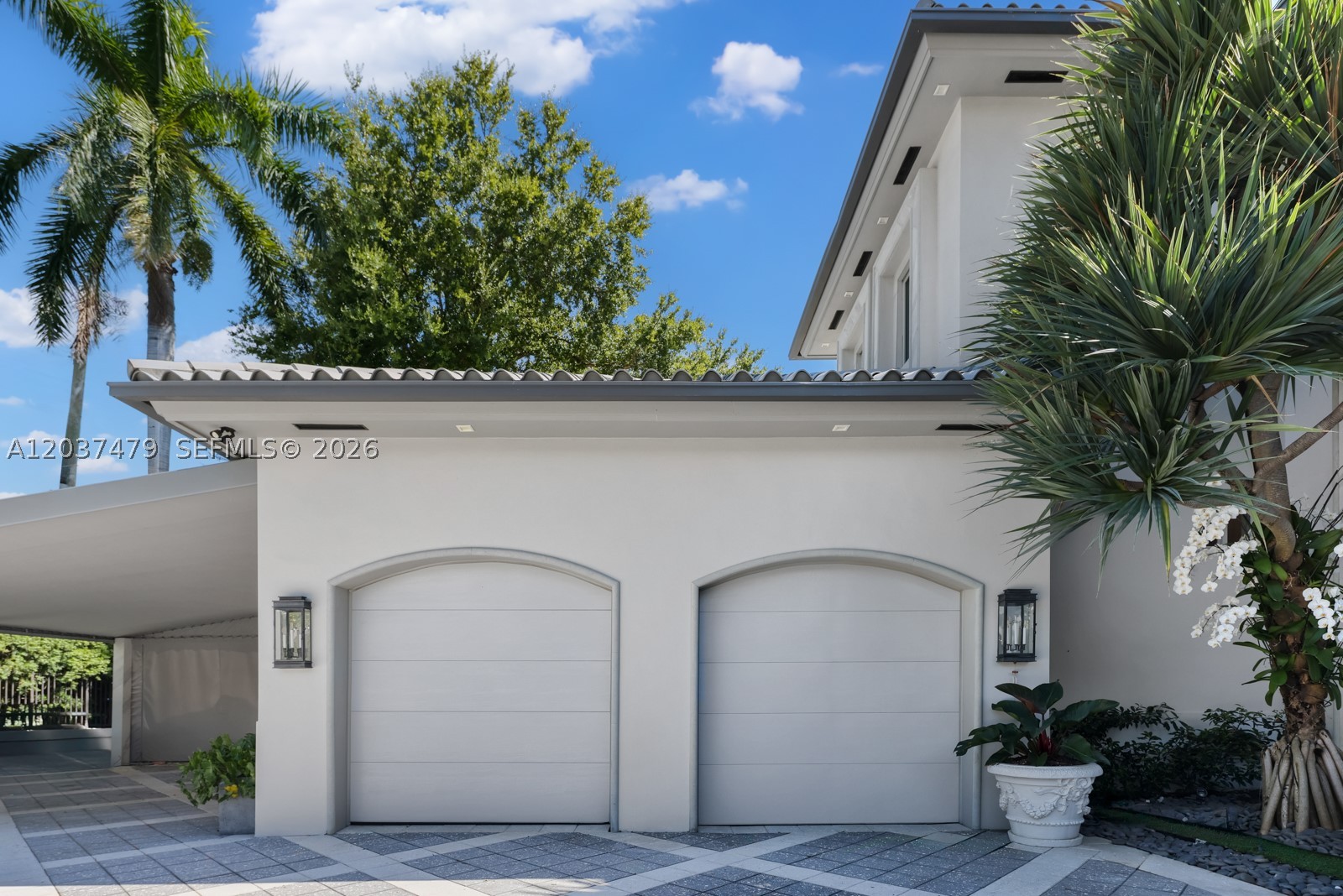 176 S Hibiscus Drive, Miami Beach FL 33139