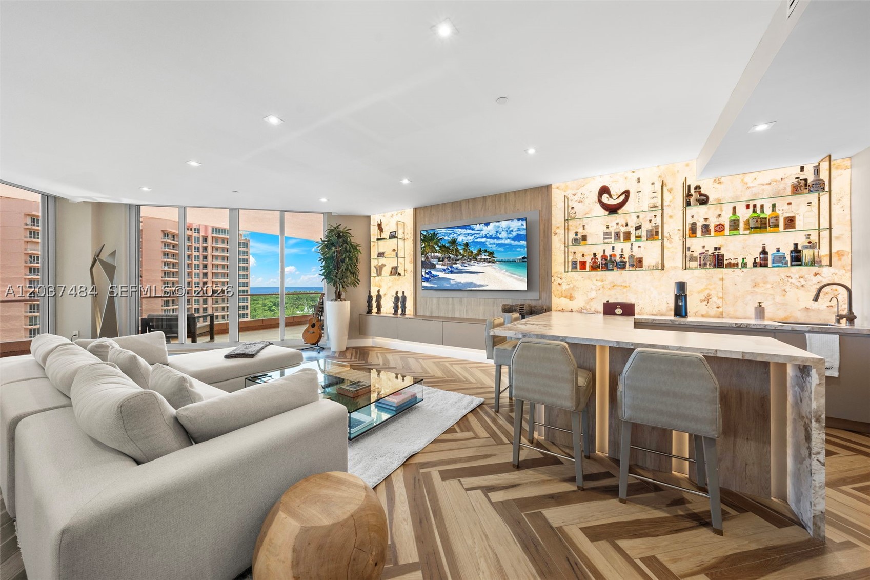60 Edgewater Dr #11F, Coral Gables FL 33133