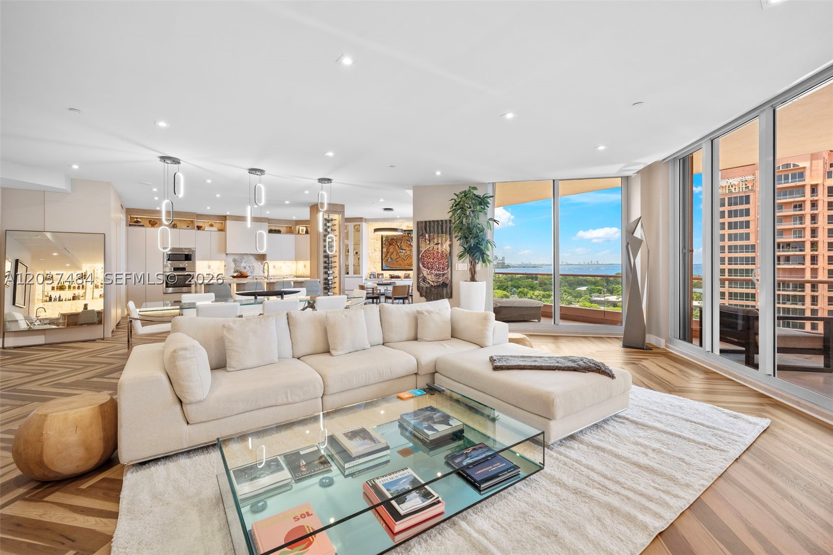 60 Edgewater Dr #11F, Coral Gables FL 33133