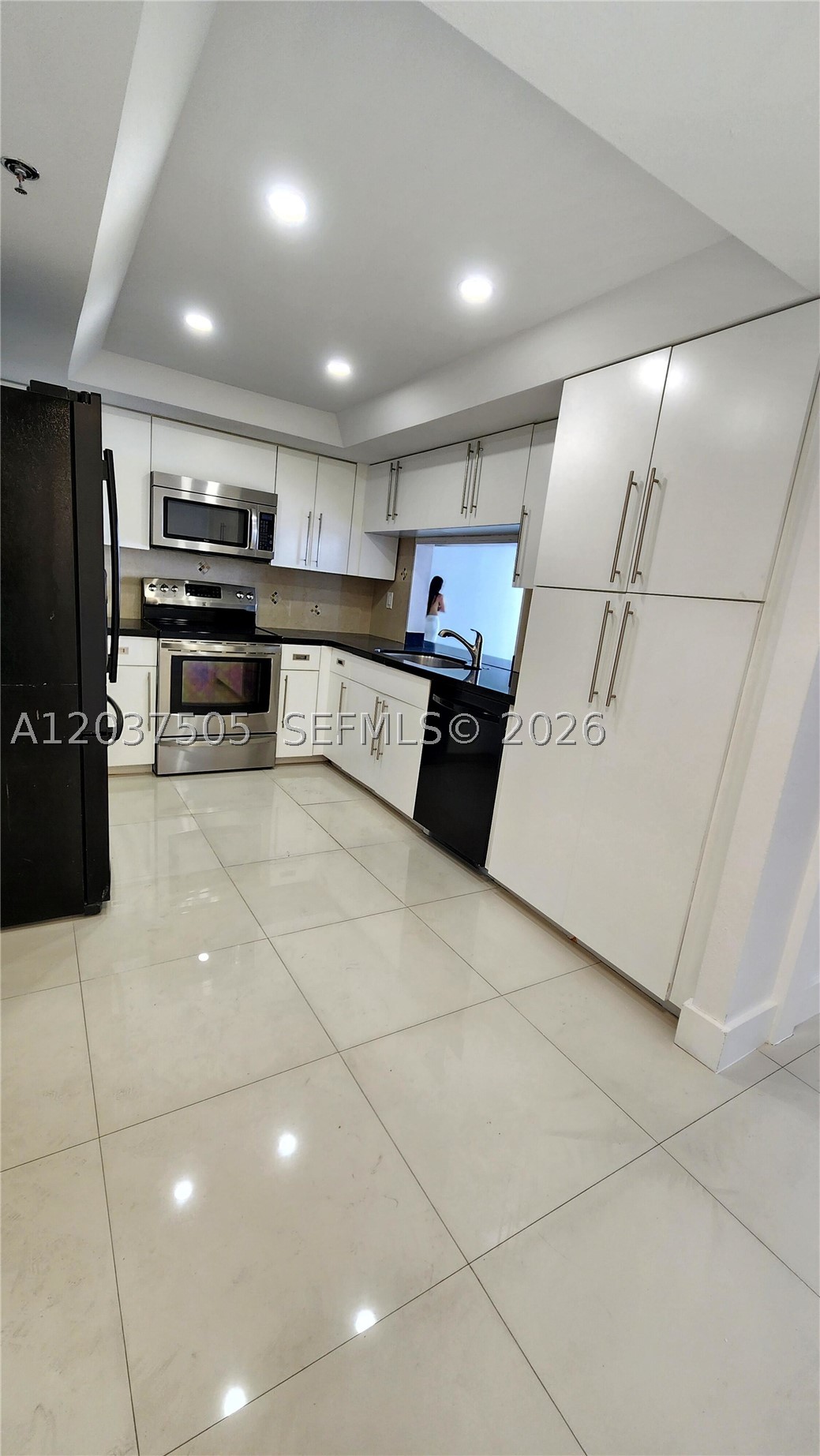 520 Brickell Key Dr #A802, Miami FL 33131