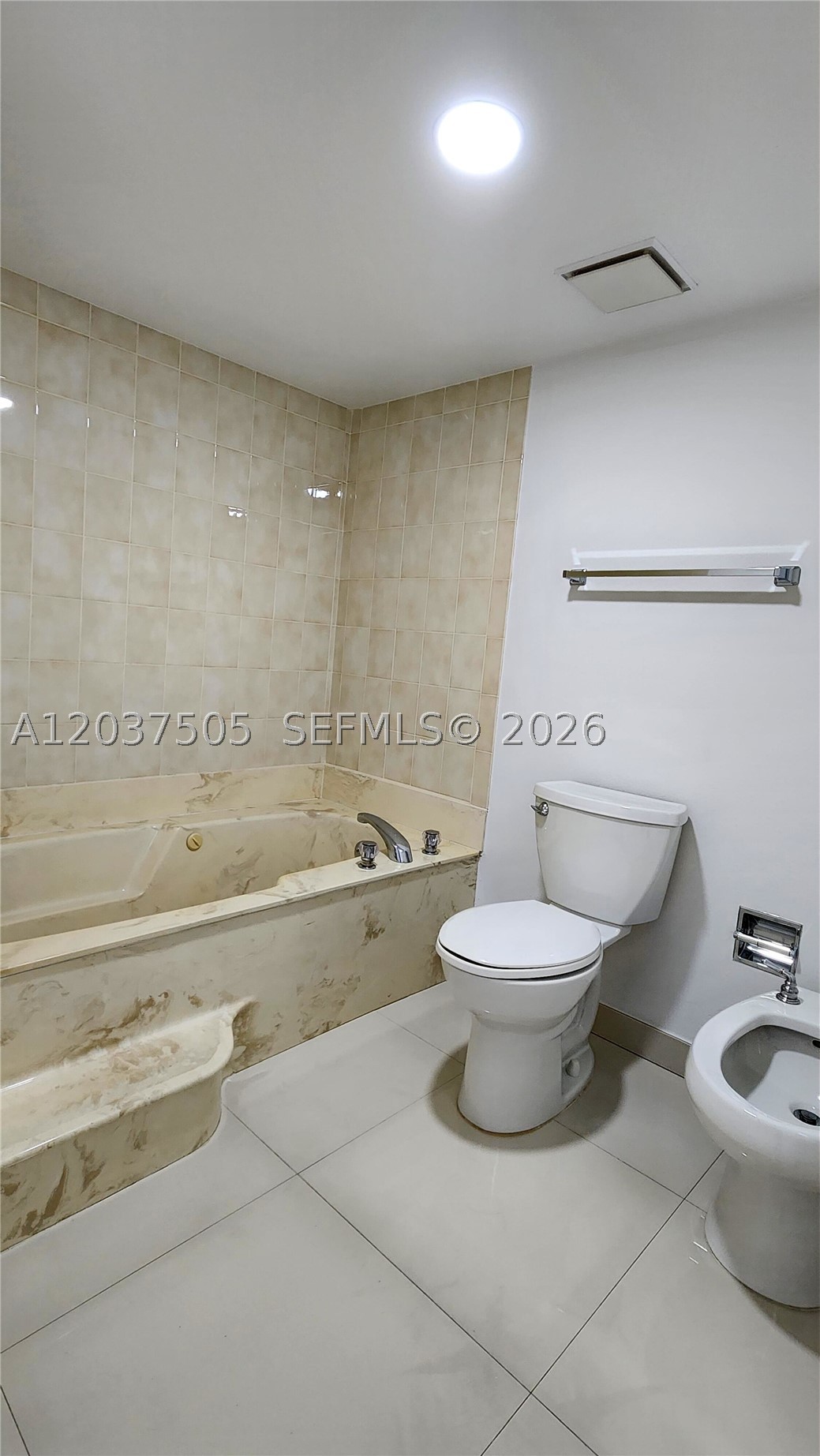 520 Brickell Key Dr #A802, Miami FL 33131