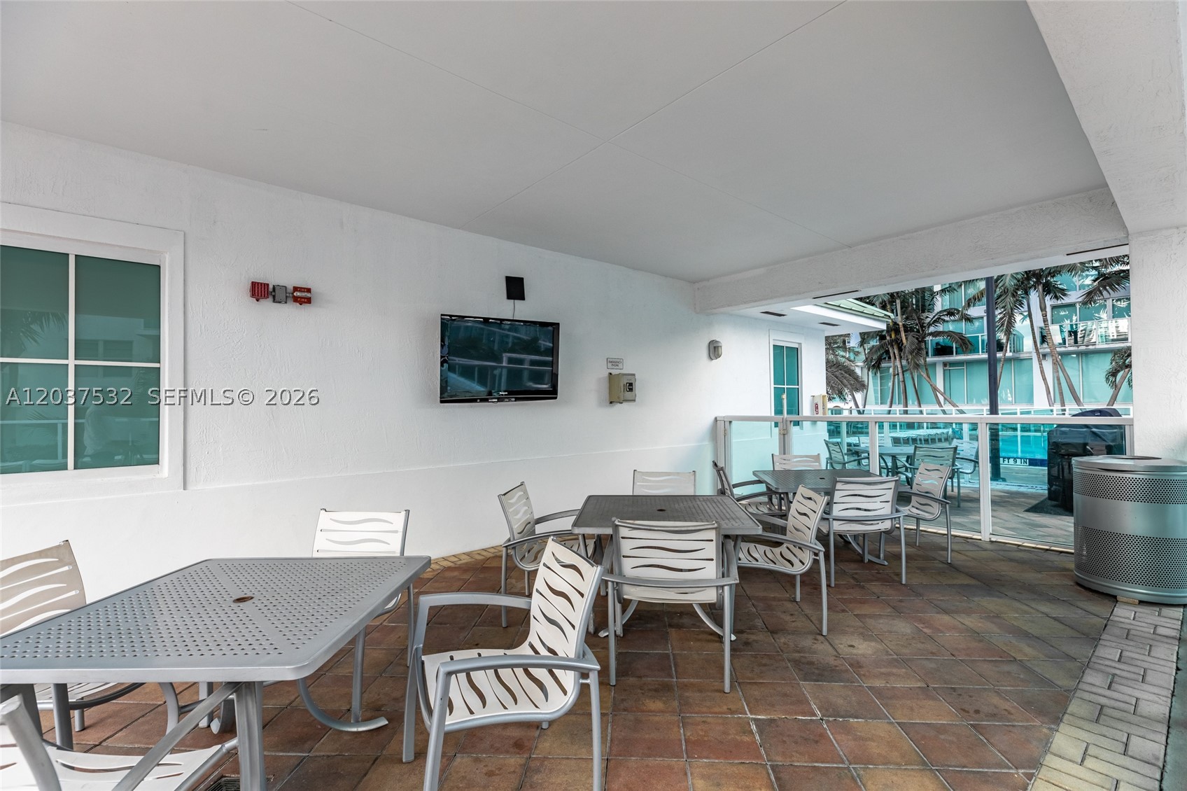 41 SE 5th St #706, Miami FL 33131
