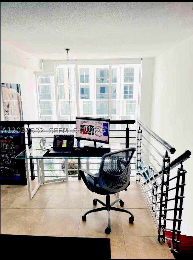41 SE 5th St #706, Miami FL 33131