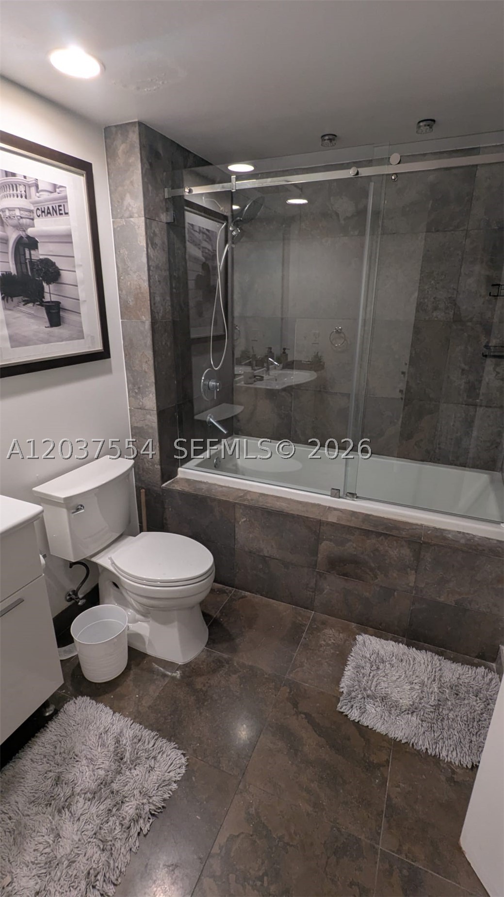 475 Brickell Ave #2908, Miami FL 33131