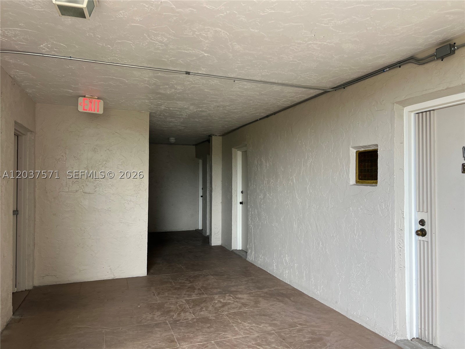 6886 N Kendall Dr #D407, Pinecrest FL 33156