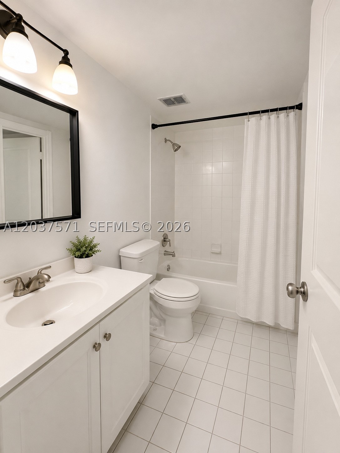 6886 N Kendall Dr #D407, Pinecrest FL 33156