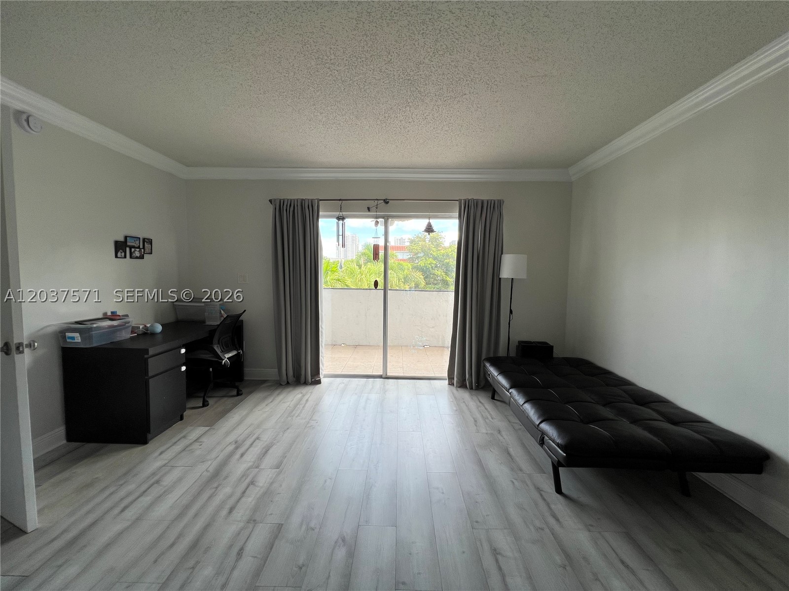 6886 N Kendall Dr #D407, Pinecrest FL 33156