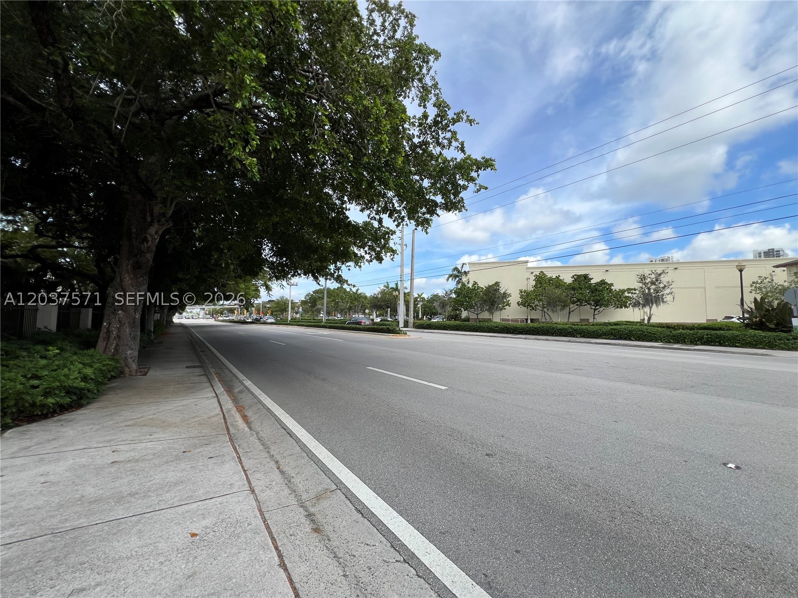 6886 N Kendall Dr #D407, Pinecrest FL 33156